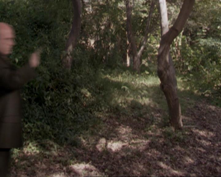 Charmed-Online-dot-net_207TheyreEverywhere2035.jpg