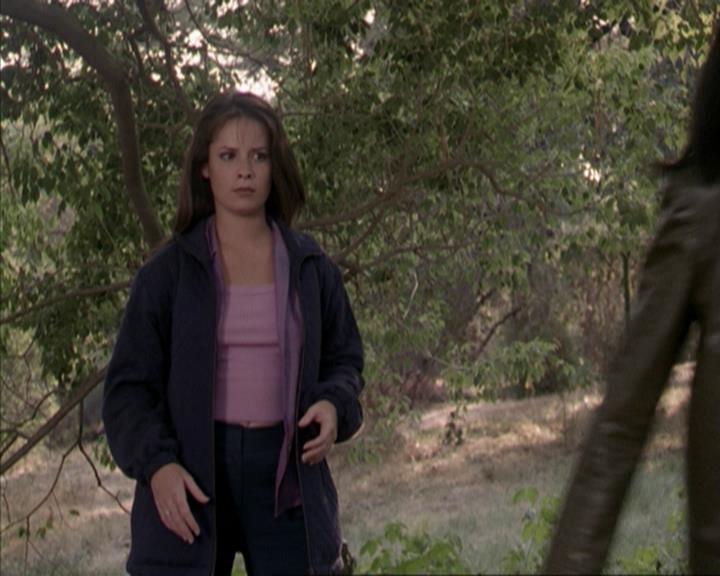 Charmed-Online-dot-net_207TheyreEverywhere2054.jpg