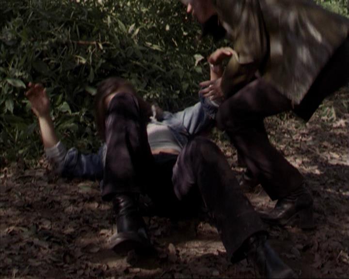 Charmed-Online-dot-net_207TheyreEverywhere2057.jpg