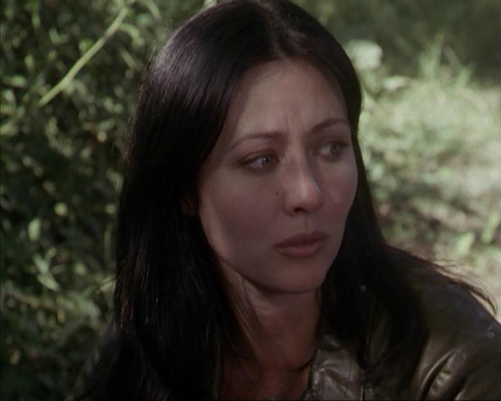 Charmed-Online-dot-net_207TheyreEverywhere2071.jpg