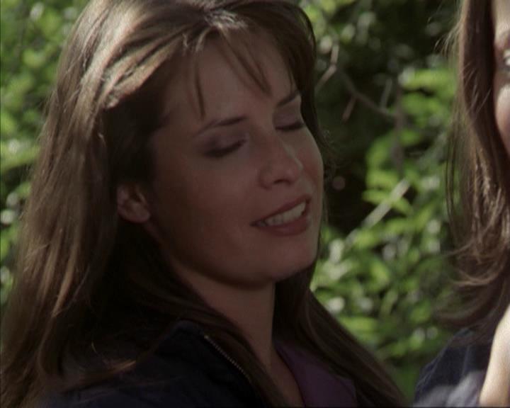 Charmed-Online-dot-net_207TheyreEverywhere2081.jpg