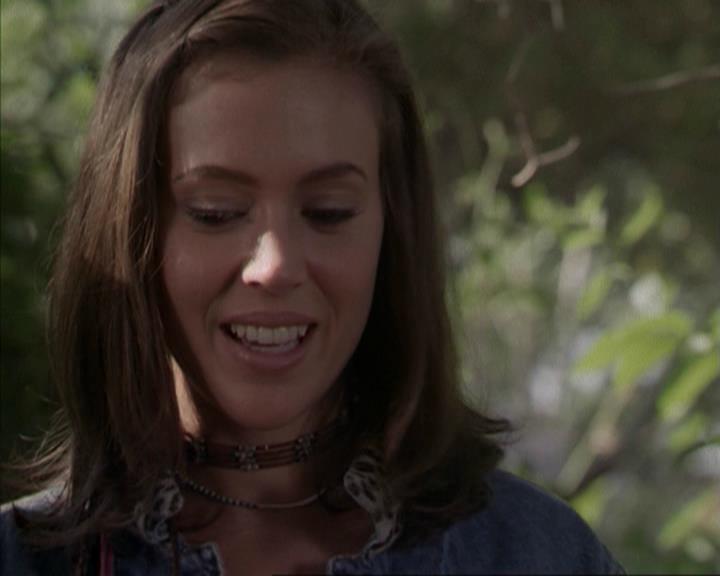 Charmed-Online-dot-net_207TheyreEverywhere2082.jpg