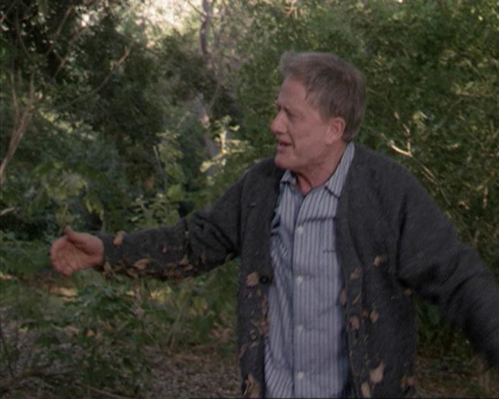 Charmed-Online-dot-net_207TheyreEverywhere2107.jpg