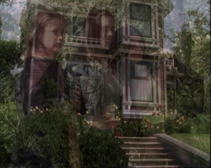 Charmed-Online-dot-net_207TheyreEverywhere2126.jpg