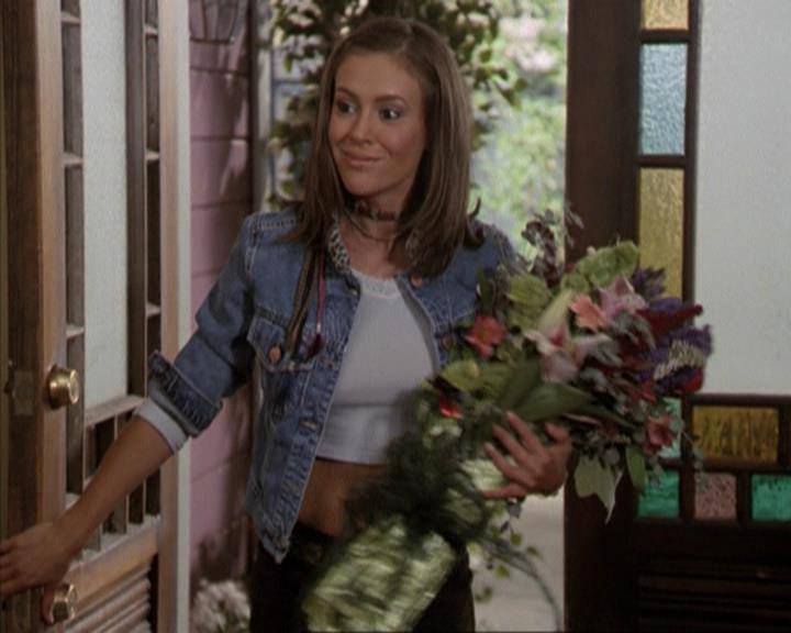 Charmed-Online-dot-net_207TheyreEverywhere2152.jpg