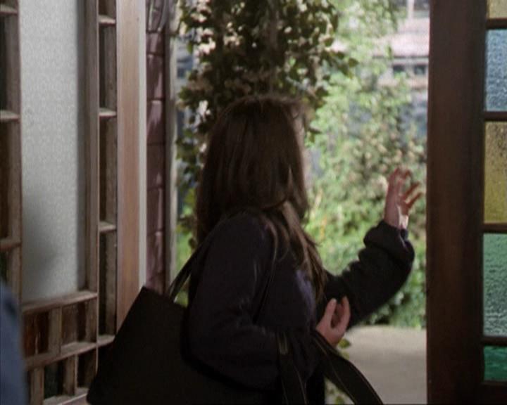 Charmed-Online-dot-net_207TheyreEverywhere2167.jpg
