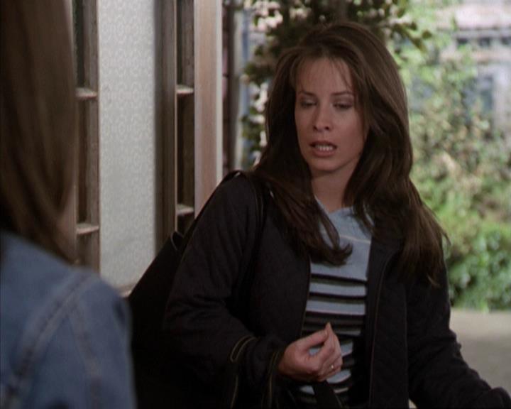 Charmed-Online-dot-net_207TheyreEverywhere2170.jpg