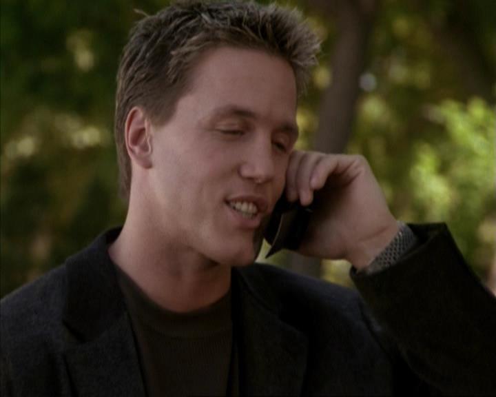 Charmed-Online-dot-net_207TheyreEverywhere2206.jpg