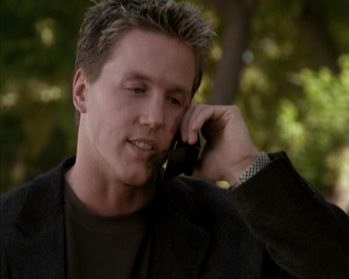 Charmed-Online-dot-net_207TheyreEverywhere2207.jpg