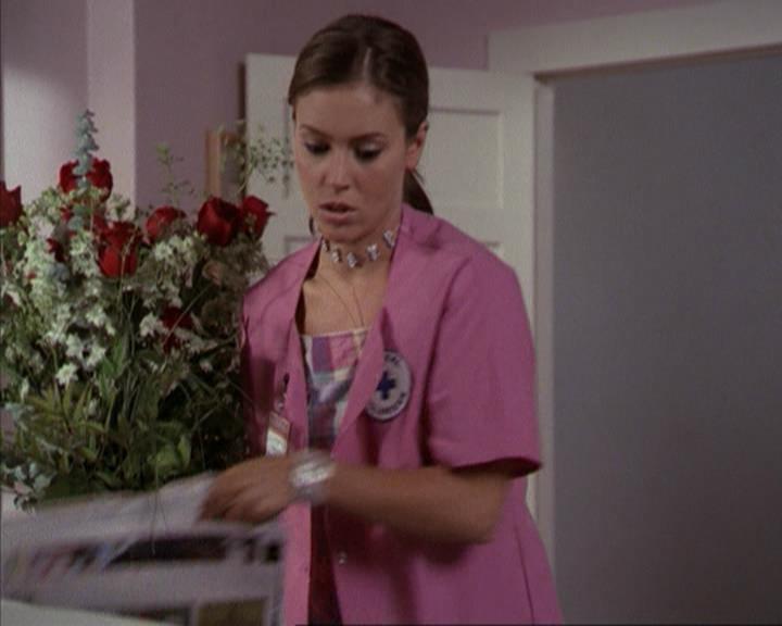 Charmed-Online-dot-net_207TheyreEverywhere2242.jpg
