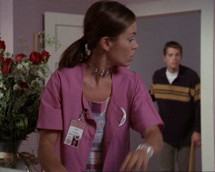 Charmed-Online-dot-net_207TheyreEverywhere2245.jpg