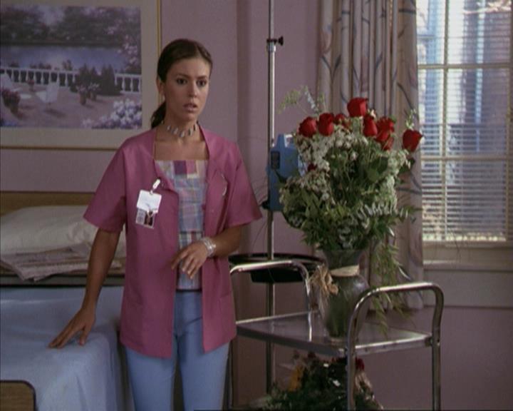Charmed-Online-dot-net_207TheyreEverywhere2247.jpg