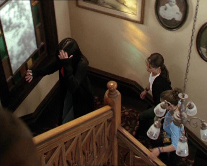 Charmed-Online-dot-net_208P3H200316.jpg