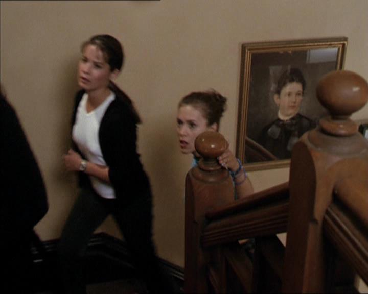 Charmed-Online-dot-net_208P3H200321.jpg