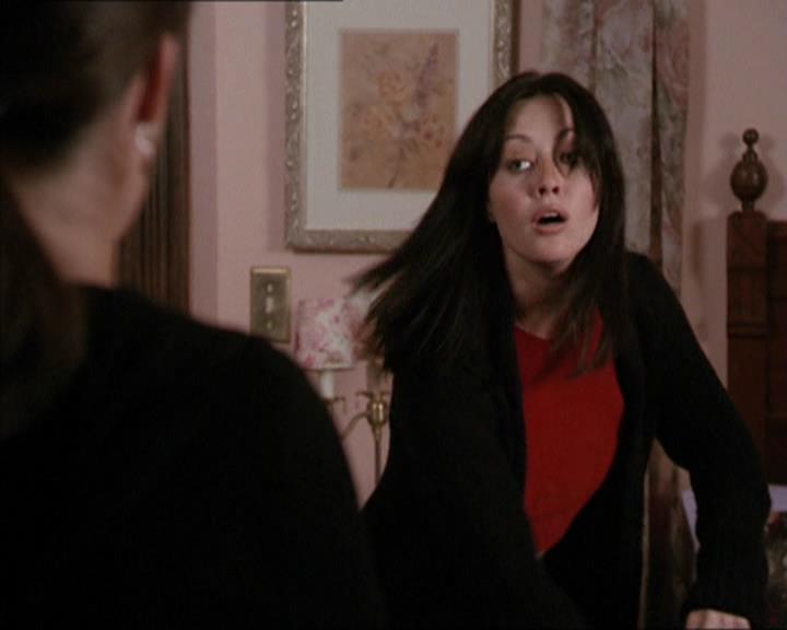 Charmed-Online-dot-net_208P3H200330.jpg