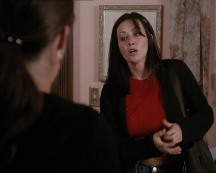 Charmed-Online-dot-net_208P3H200350.jpg