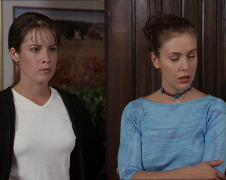 Charmed-Online-dot-net_208P3H200356.jpg