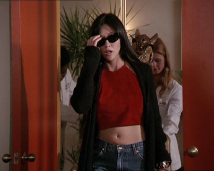 Charmed-Online-dot-net_208P3H200373.jpg