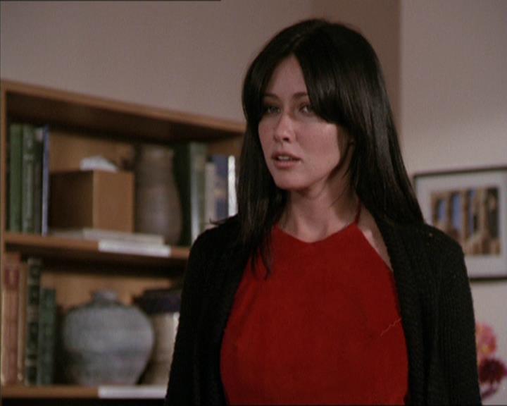 Charmed-Online-dot-net_208P3H200381.jpg