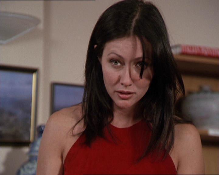 Charmed-Online-dot-net_208P3H200438.jpg