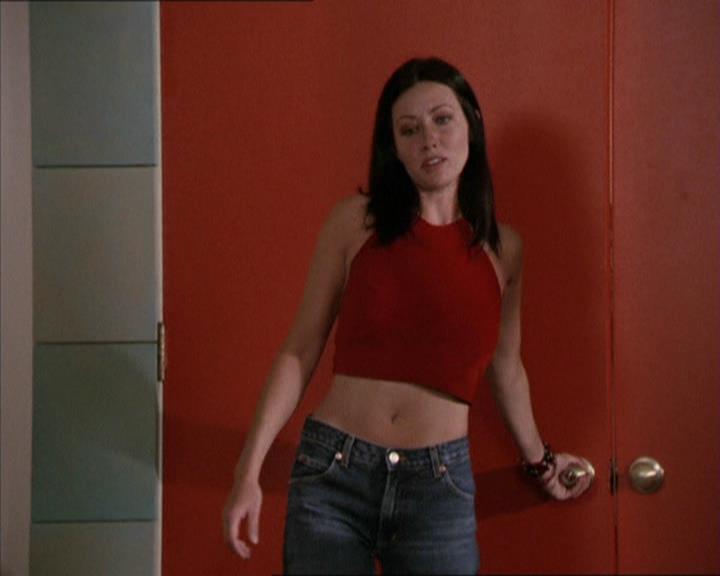 Charmed-Online-dot-net_208P3H200448.jpg