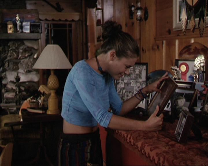 Charmed-Online-dot-net_208P3H200465.jpg