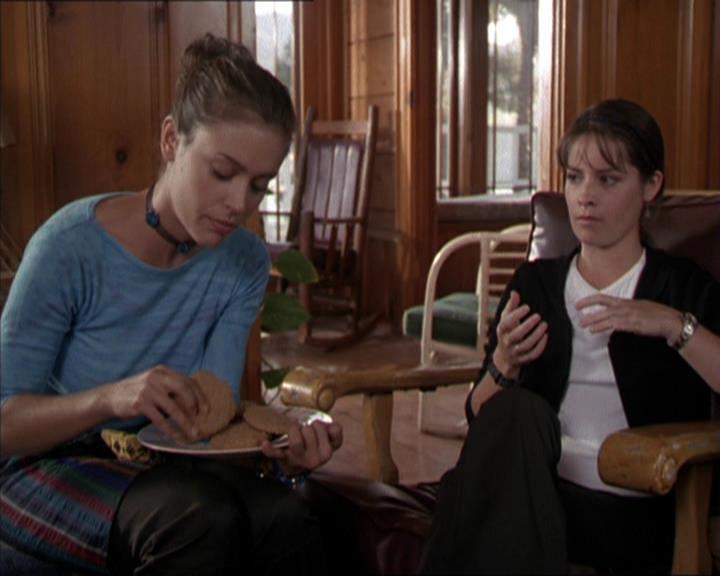 Charmed-Online-dot-net_208P3H200472.jpg