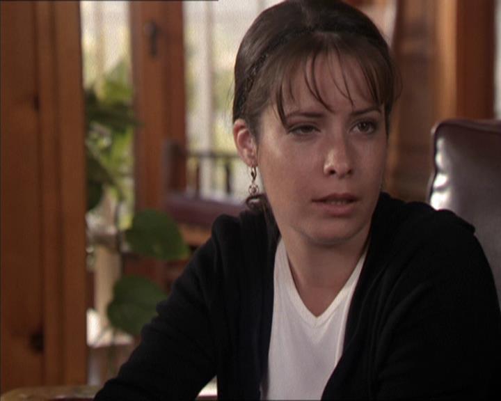 Charmed-Online-dot-net_208P3H200488.jpg