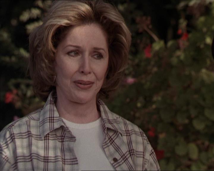 Charmed-Online-dot-net_208P3H200534.jpg