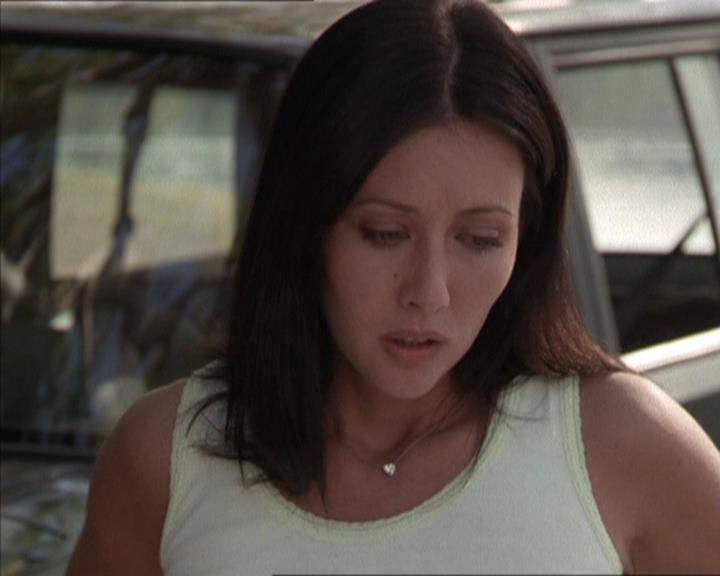 Charmed-Online-dot-net_208P3H200547.jpg