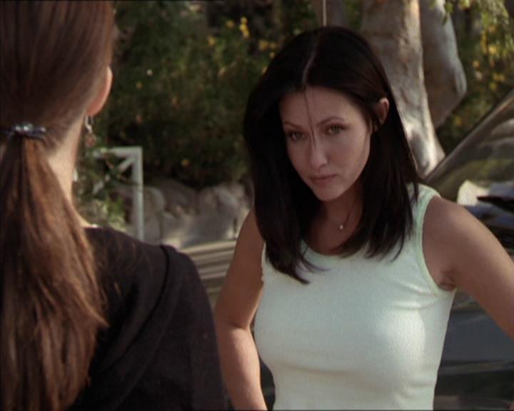 Charmed-Online-dot-net_208P3H200555.jpg Charmed-Online-dot-net_208P3H200555.jpg