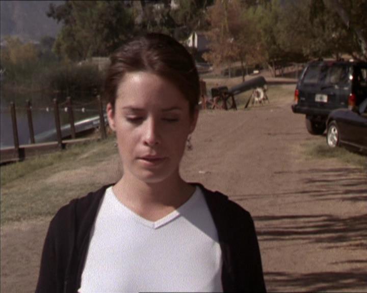 Charmed-Online-dot-net_208P3H200643.jpg