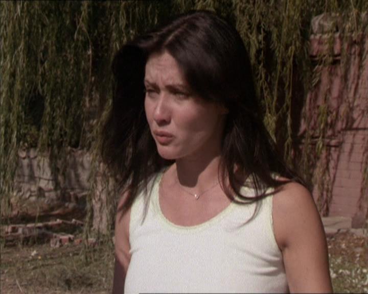 Charmed-Online-dot-net_208P3H200658.jpg