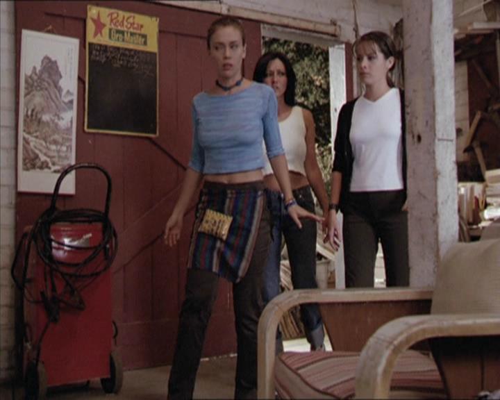 Charmed-Online-dot-net_208P3H200725.jpg