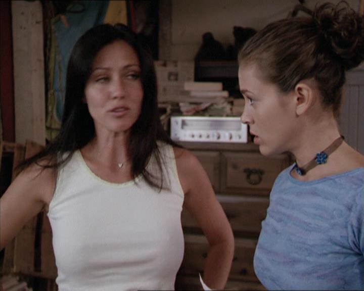 Charmed-Online-dot-net_208P3H200773.jpg