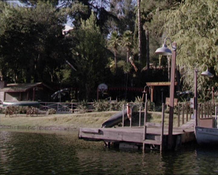 Charmed-Online-dot-net_208P3H200806.jpg