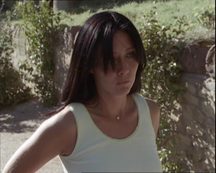 Charmed-Online-dot-net_208P3H200837.jpg