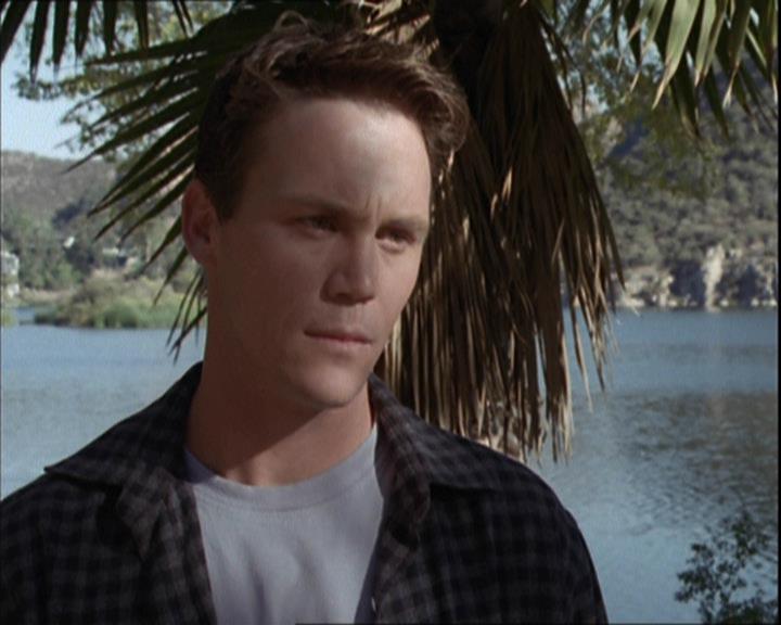 Charmed-Online-dot-net_208P3H200844.jpg