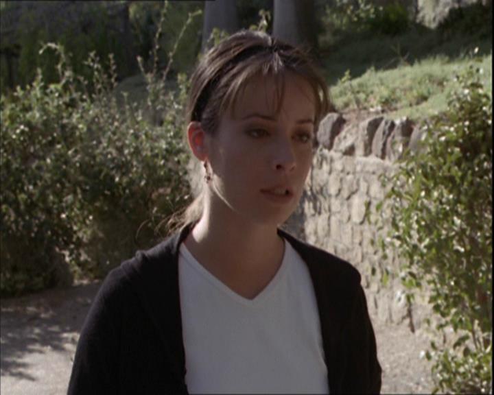 Charmed-Online-dot-net_208P3H200855.jpg
