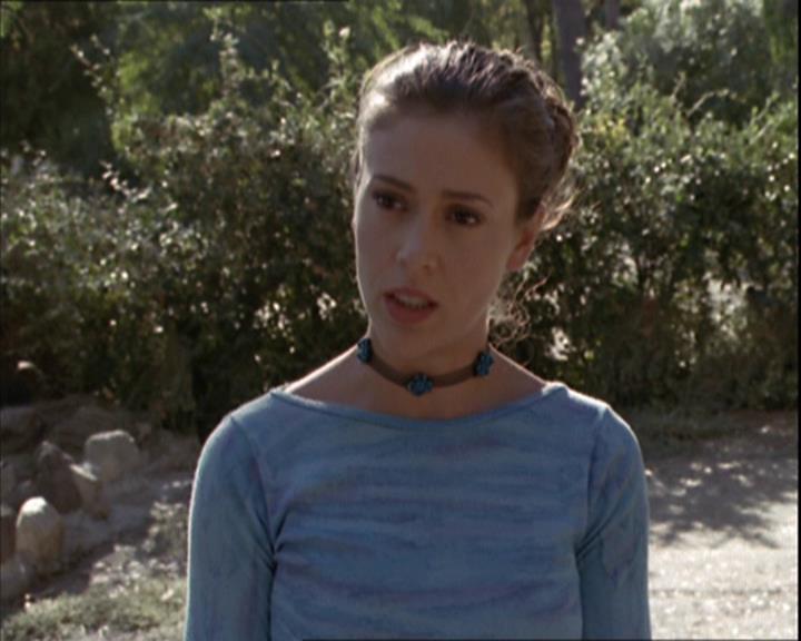 Charmed-Online-dot-net_208P3H200863.jpg