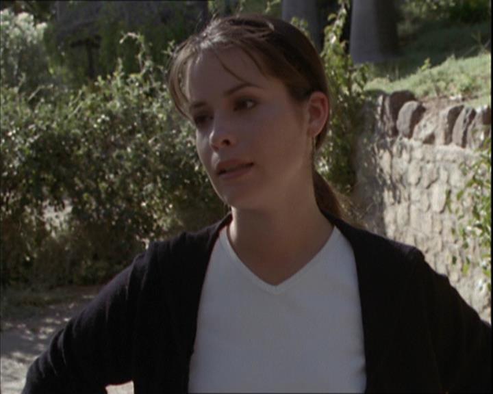 Charmed-Online-dot-net_208P3H200867.jpg Charmed-Online-dot-net_208P3H200867.jpg