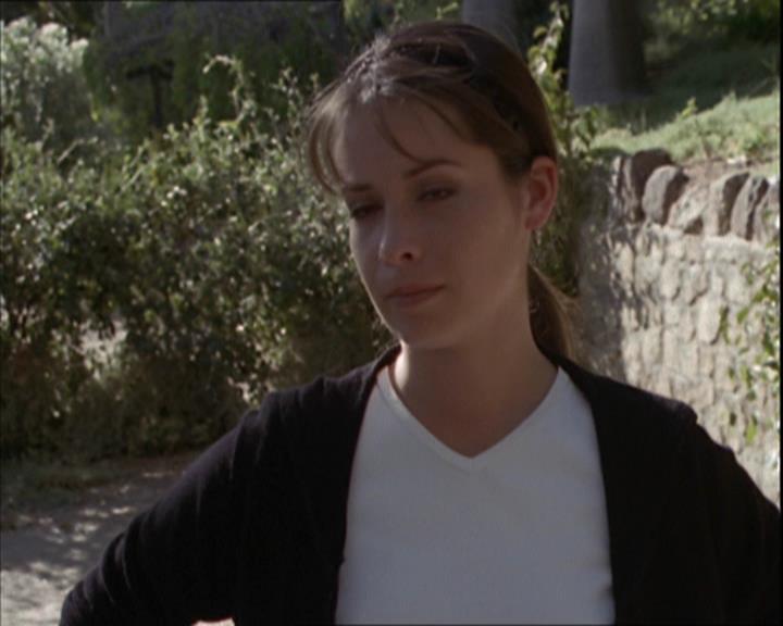 Charmed-Online-dot-net_208P3H200870.jpg