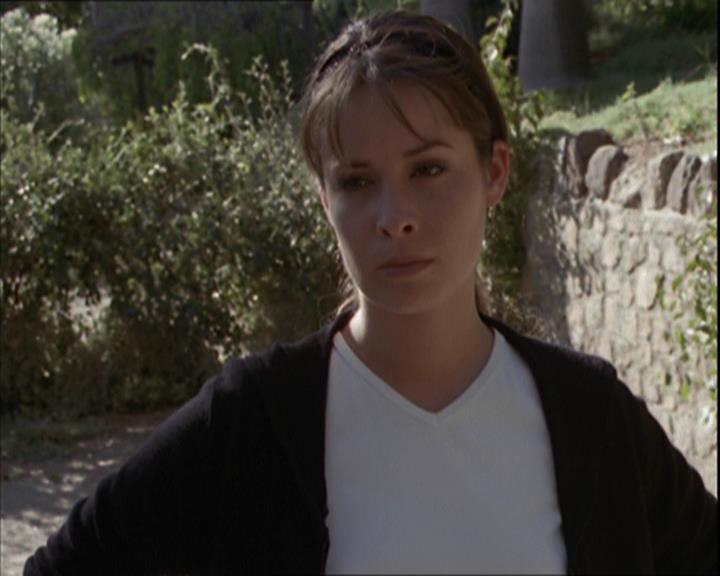 Charmed-Online-dot-net_208P3H200872.jpg