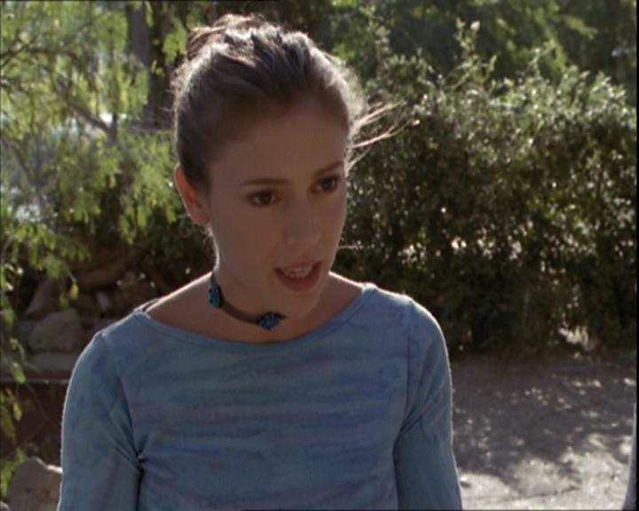 Charmed-Online-dot-net_208P3H200891.jpg