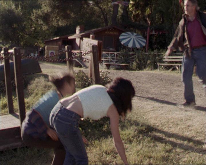 Charmed-Online-dot-net_208P3H200935.jpg