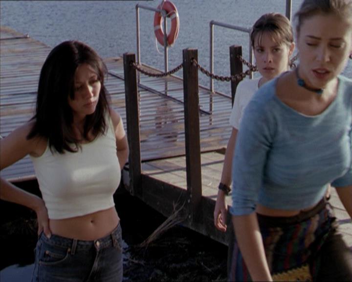 Charmed-Online-dot-net_208P3H200970.jpg
