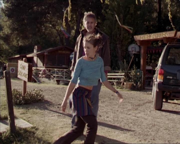 Charmed-Online-dot-net_208P3H200971.jpg