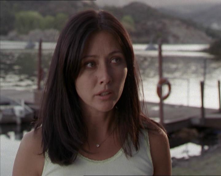 Charmed-Online-dot-net_208P3H201033.jpg