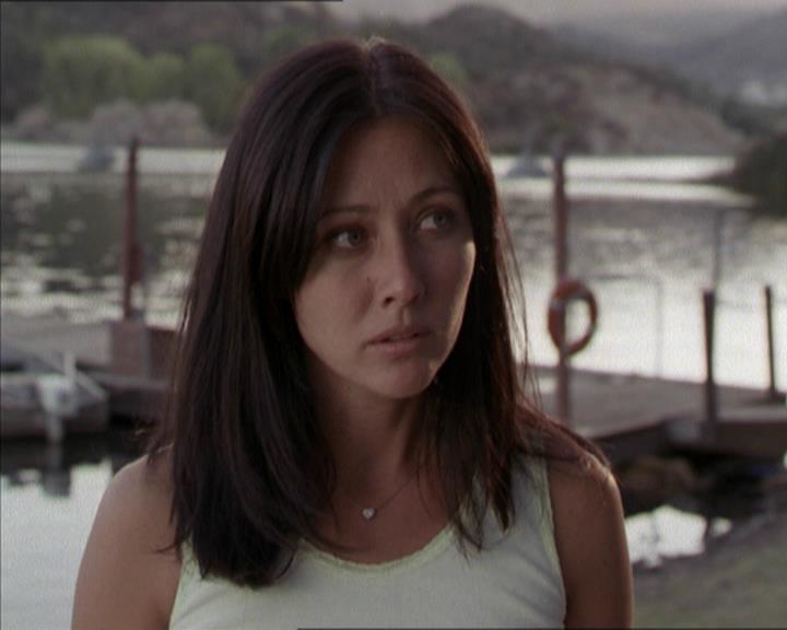 Charmed-Online-dot-net_208P3H201035.jpg