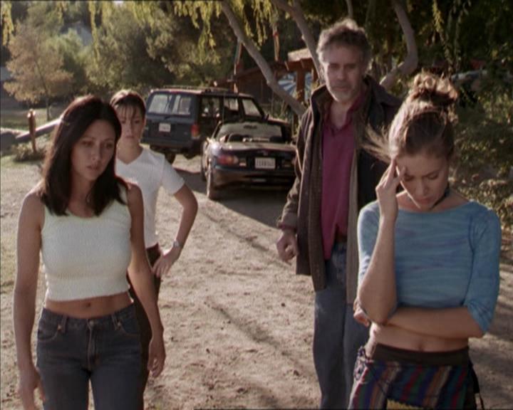 Charmed-Online-dot-net_208P3H201039.jpg